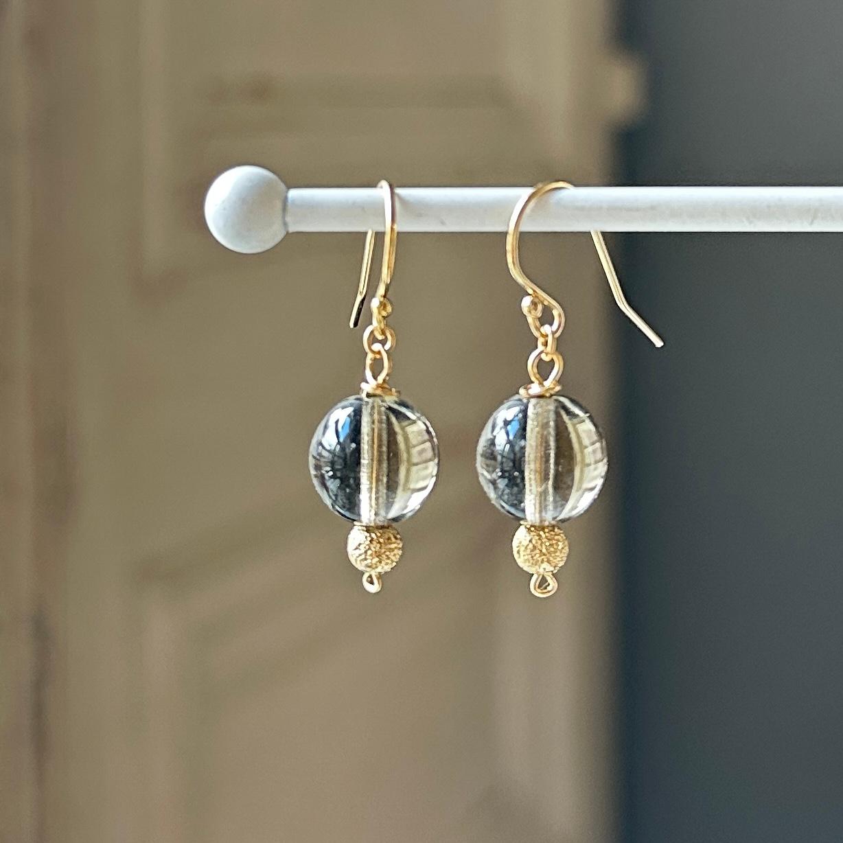 14kgfフランスヴィンテージビーズの一粒ピアス・グレー