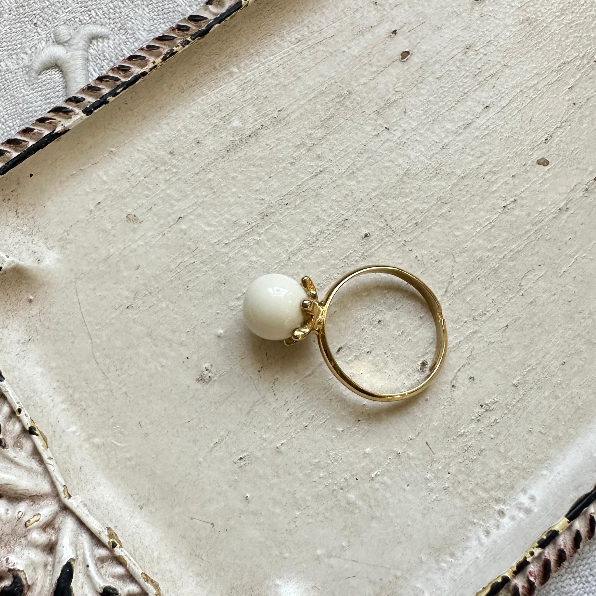 ミルククラウン・ハンドメイドガラスのリング | 4枚目