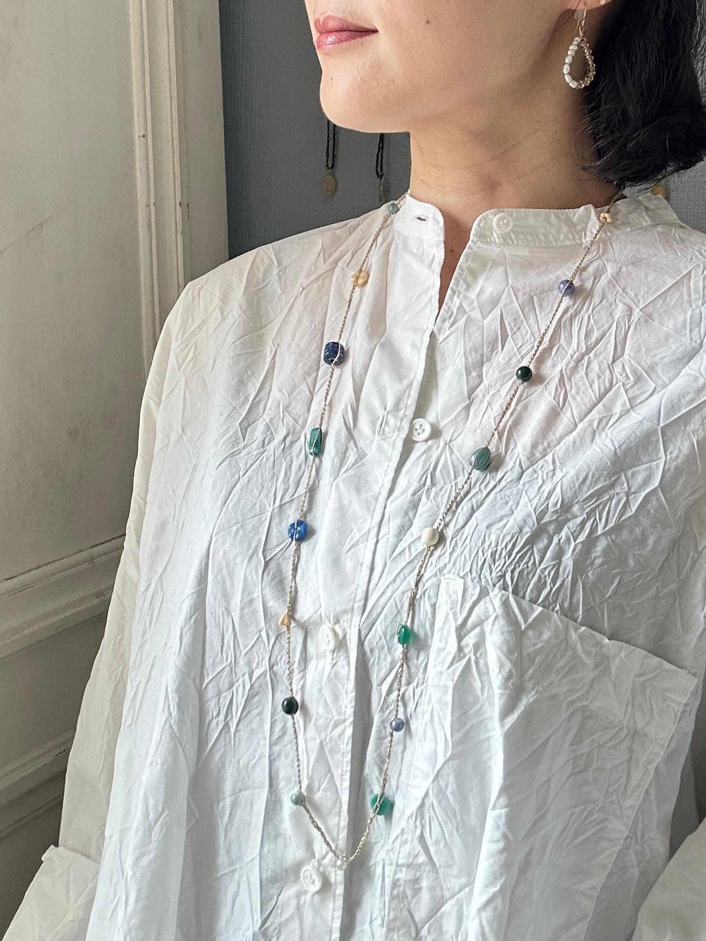 ヨーロッパビーズのカラフルクロシェネックレスロング・ブルー