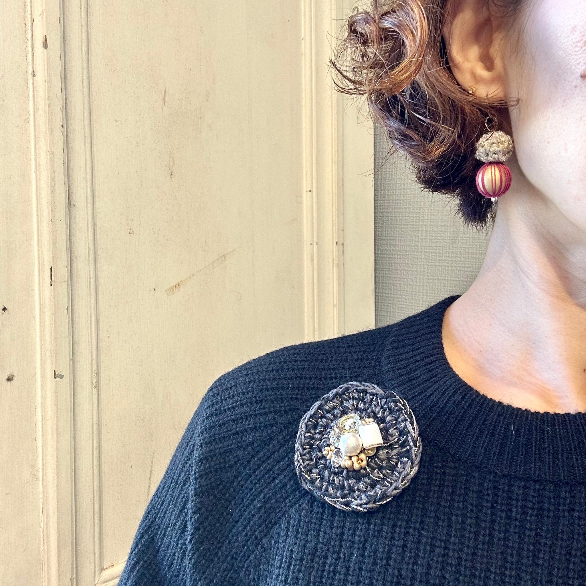 大きなまるブローチ・ネイビーグレー | 7枚目