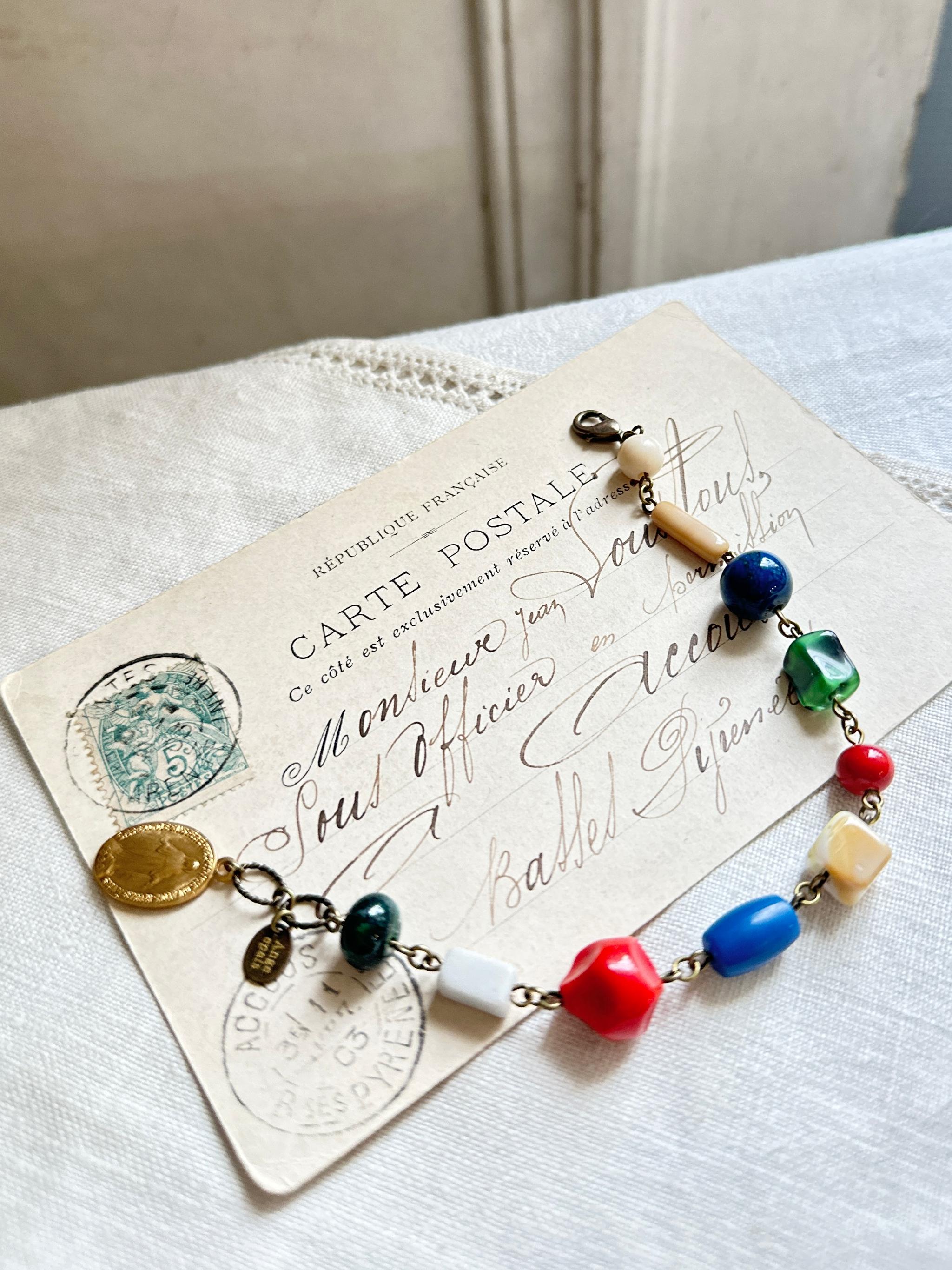 フランスのメダイとヴィンテージビーズのブレスレット・ヴィビィット | 2枚目