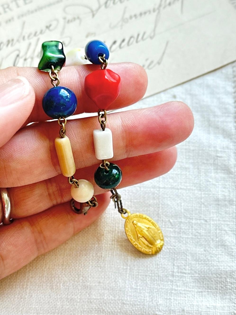 フランスのメダイとヴィンテージビーズのブレスレット・ヴィビィット | 6枚目