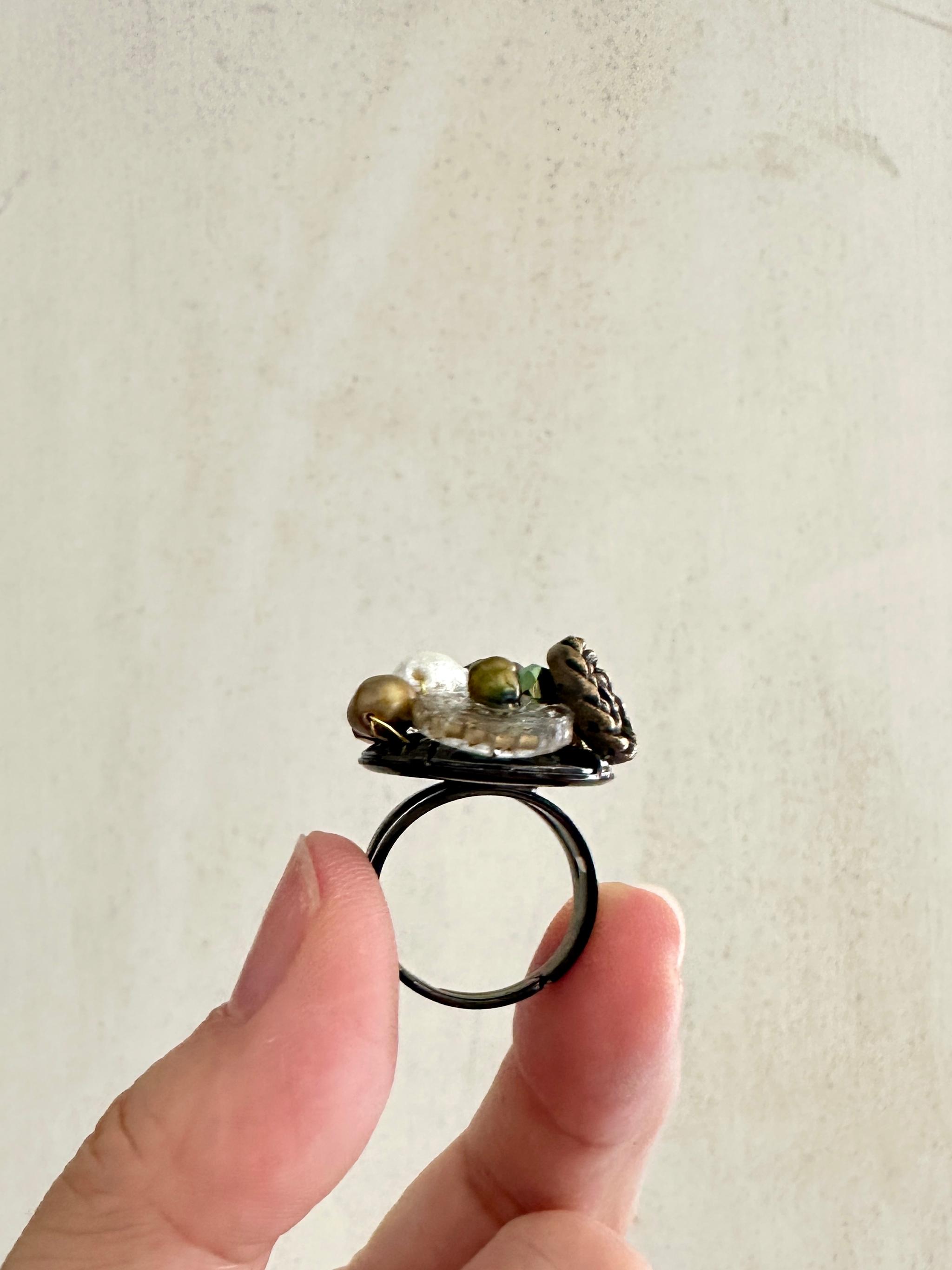 アンティークパーツのデコラティブリング・ブラックアンティークゴールド | 9枚目