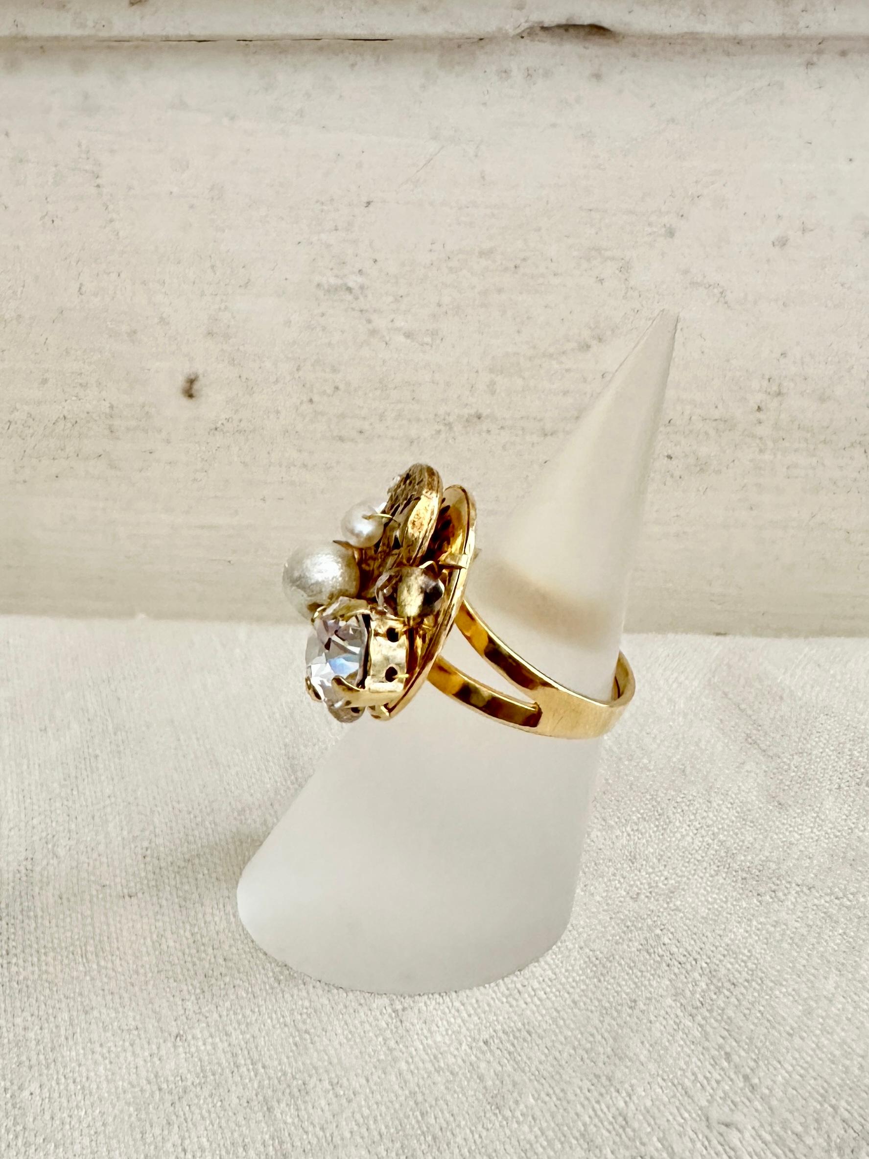 アンティークパーツのデコラティブリング・ゴールド | 8枚目