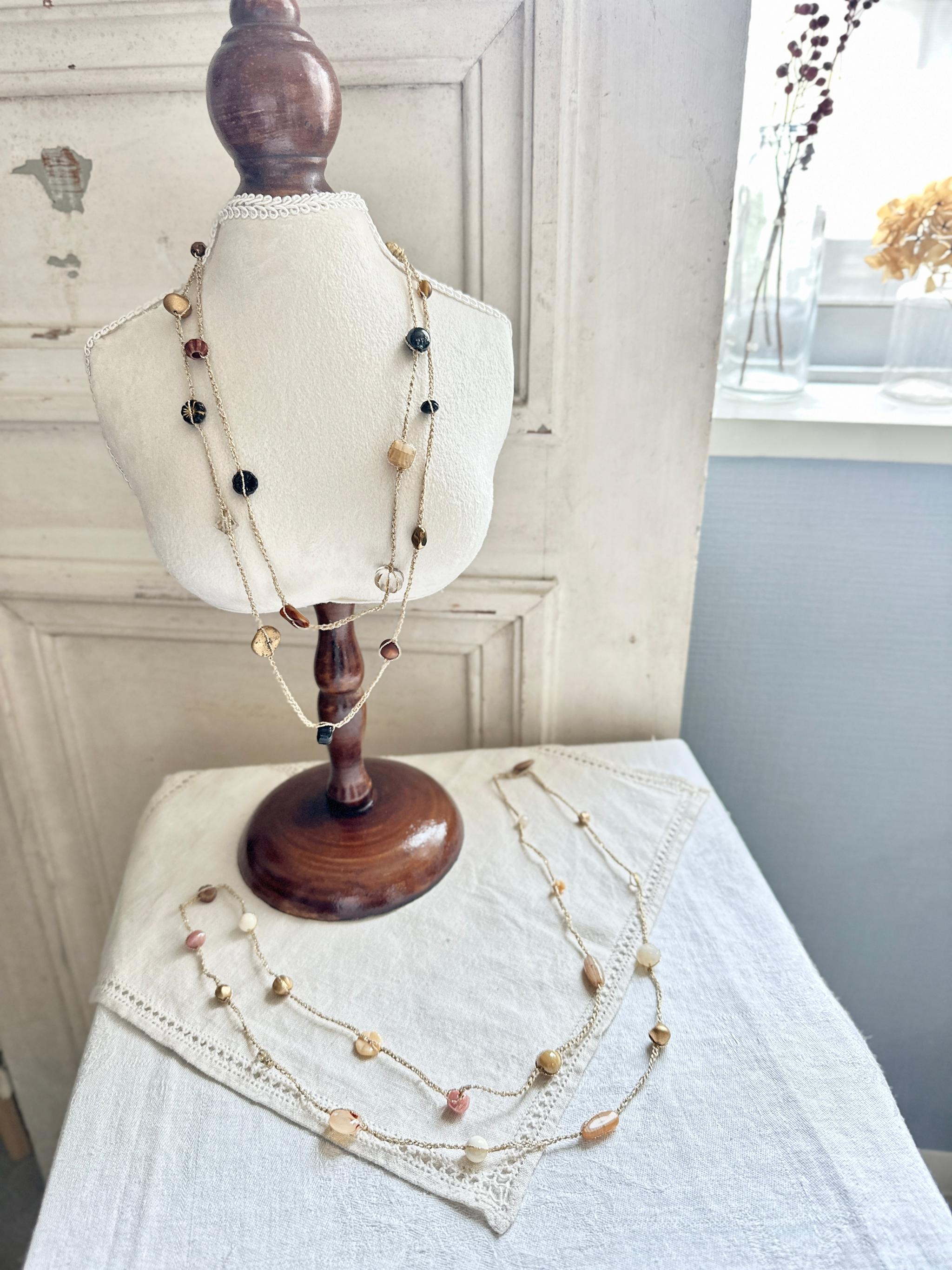 ヨーロッパビーズのカラフルクロシェネックレスロング・ブラックゴールド | 4枚目