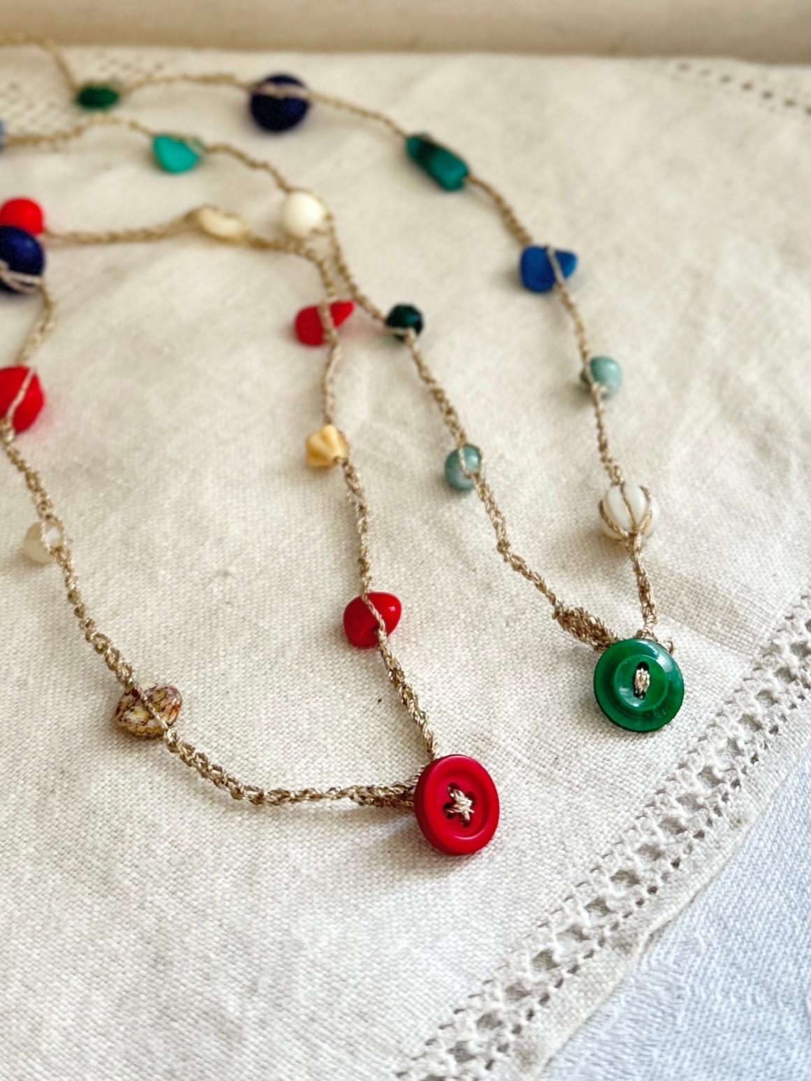 ヨーロッパビーズのカラフルクロシェネックレス少し短めロング・フレンチトリコロール | 8枚目