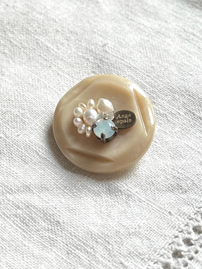 フランスヴィンテージパーツブローチ・クリーム | 2枚目